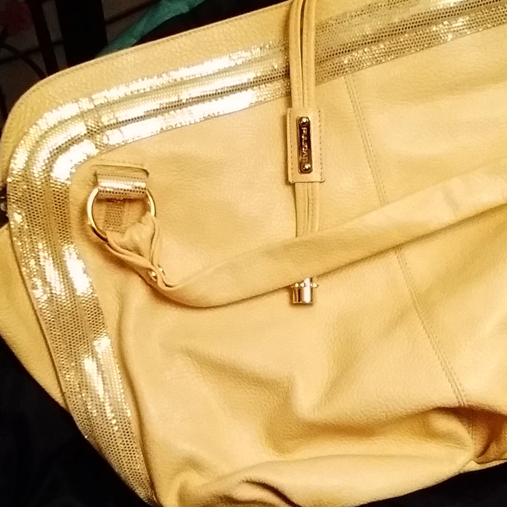 Gold Handbag - Picture 2 of 3